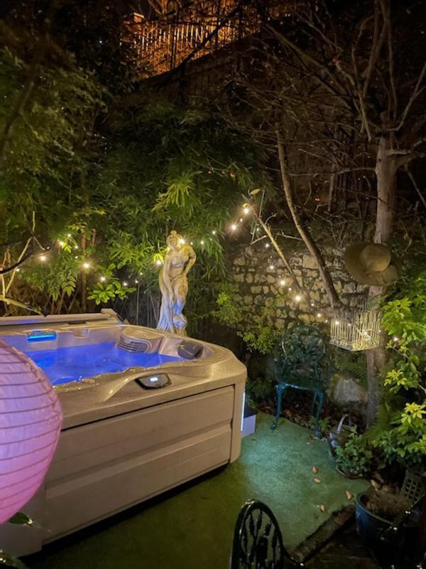 Lamaison Du Phare Honfleur Chambres D'Hotes Et Jacuzzi Prive 외부 사진